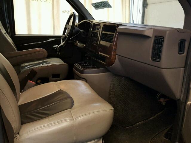 1GDFH15T131197265 - 2003 GMC SAVANA RV TAN photo 5