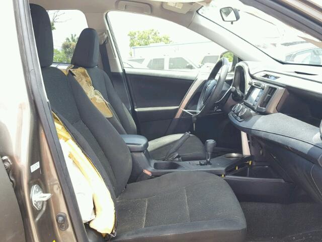 JTMZFREV6FD053432 - 2015 TOYOTA RAV4 棕色 照片 5