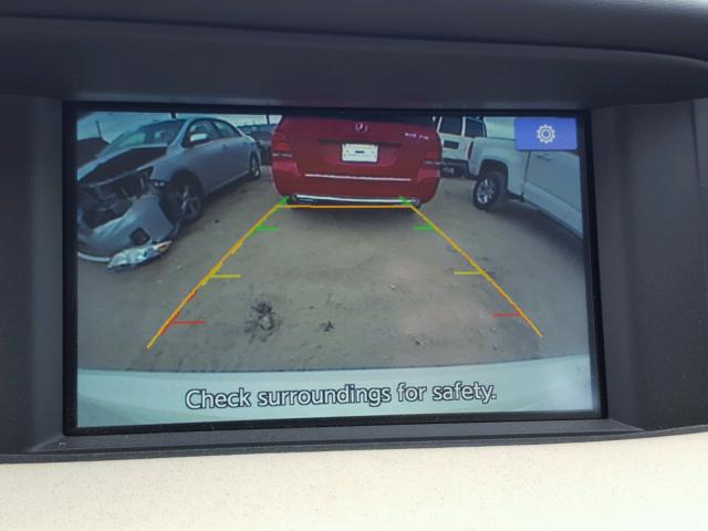 SJKCH5CP9JA045023 - 2018 INFINITI QX30 BASE WHITE photo 9