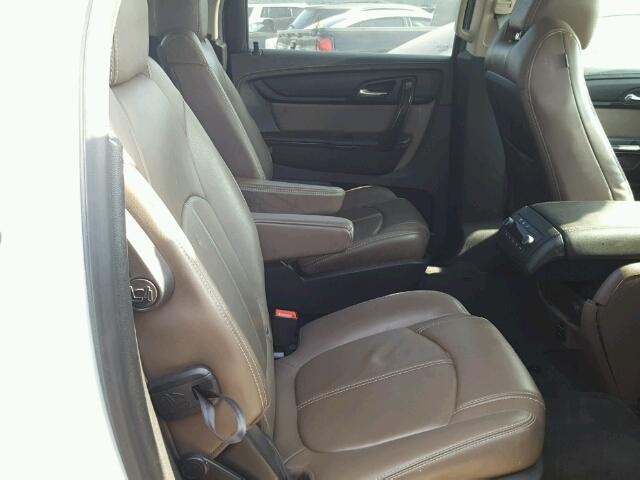 1GKKRRKD6GJ118517 - 2016 GMC ACADIA SLT Biały zdjęcie 6