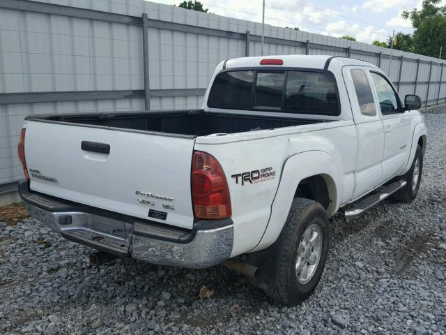 5TETU62N75Z039365 - 2005 TOYOTA TACOMA PRE WHITE photo 4