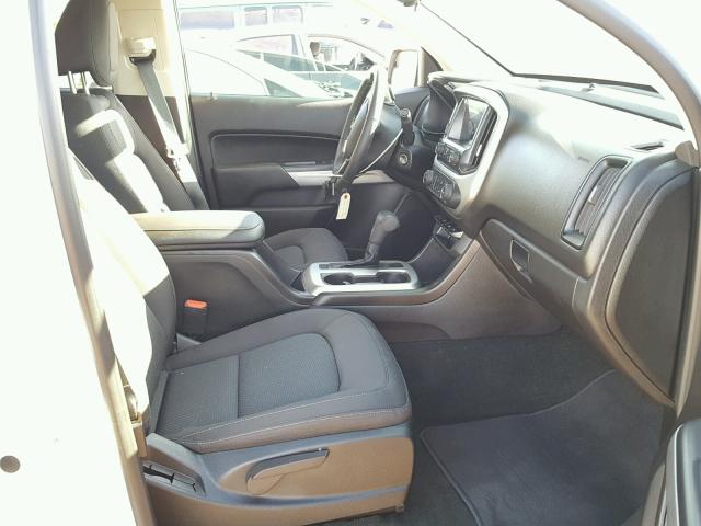 1GCGTCEN4J1106023 - 2018 CHEVROLET COLORADO L WHITE photo 5
