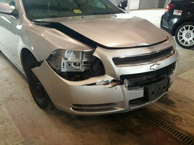 1G1ZC5EB9AF268218 - 2010 CHEVROLET MALIBU 1LT SILVER photo 9
