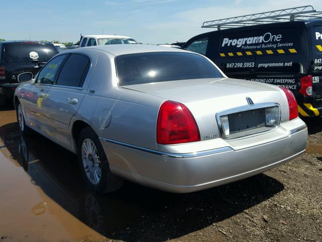 2LNBL8CV2BX754460 - 2011 LINCOLN TOWN CAR S SILVER photo 3