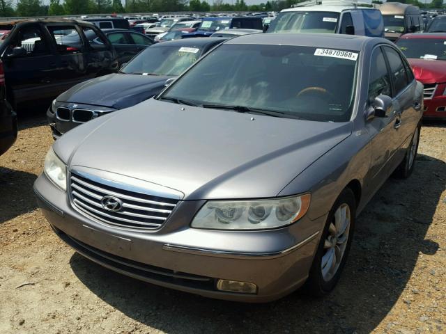 KMHFC46F88A264217 - 2008 HYUNDAI AZERA SE GRAY photo 2