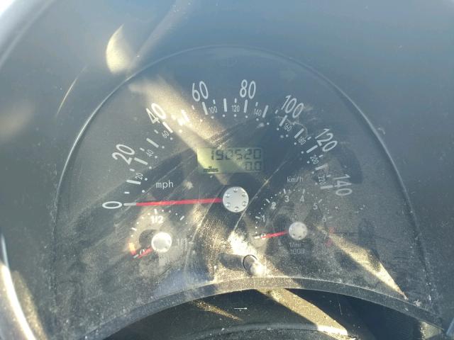 3VWCK21C12M413988 - 2002 VOLKSWAGEN NEW BEETLE 银色 照片 8