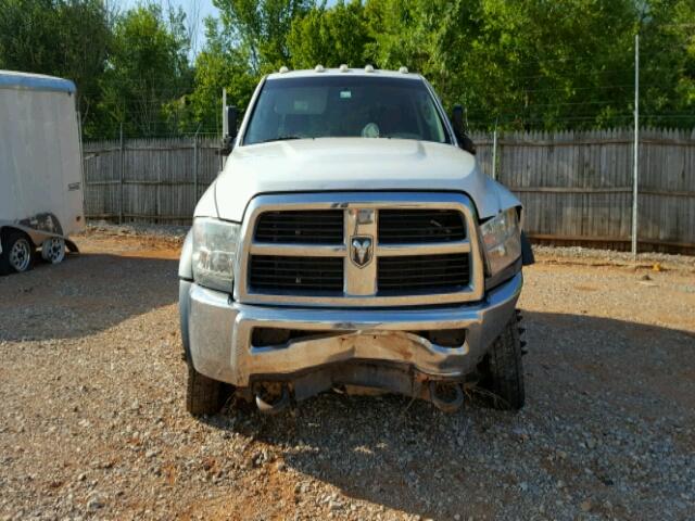 3C7WDNEL8CG320877 - 2012 DODGE RAM 5500 S WHITE photo 9