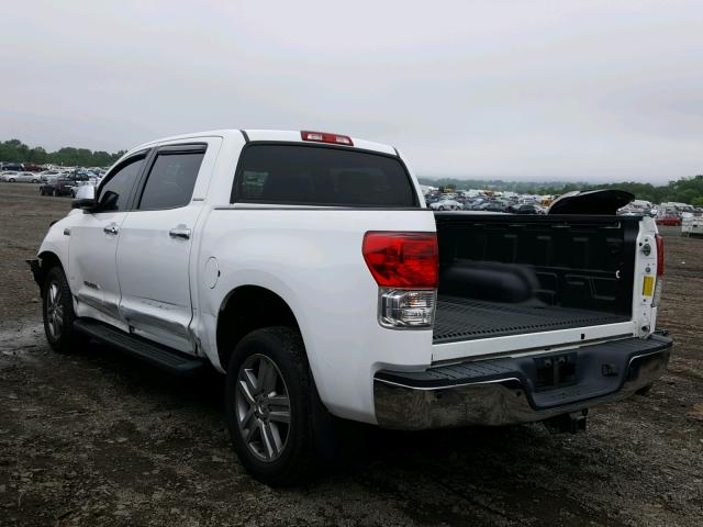 5TFHY5F11CX256040 - 2012 TOYOTA TUNDRA CRE WHITE photo 3