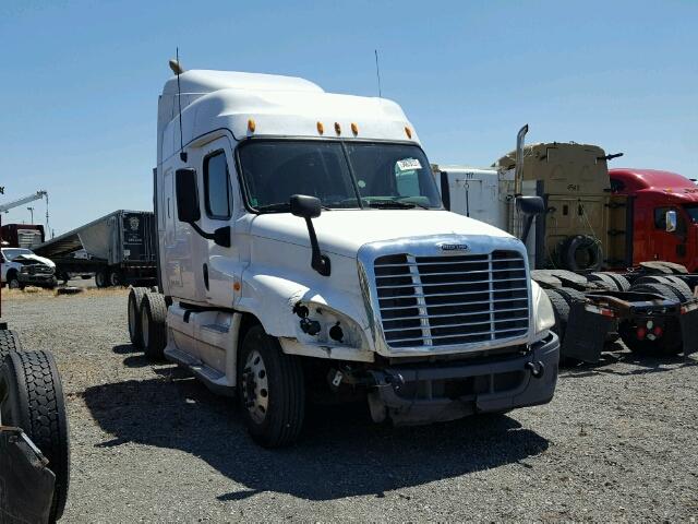 1FUJGLDR8ASAR7248 - 2010 FREIGHTLINER CASCADIA 1 WHITE photo 1