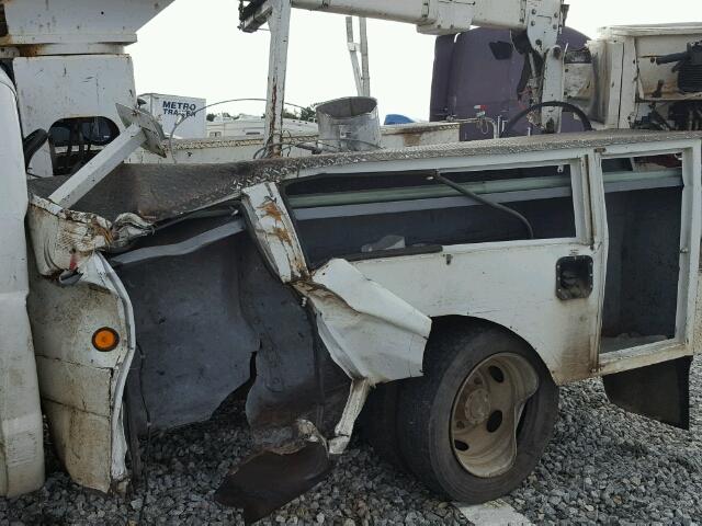 1FDAF57P73EC35646 - 2003 FORD F550 WHITE photo 9