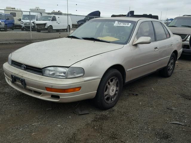 4T1VK13EXPU071475 - 1993 TOYOTA CAMRY XLE TAN photo 2