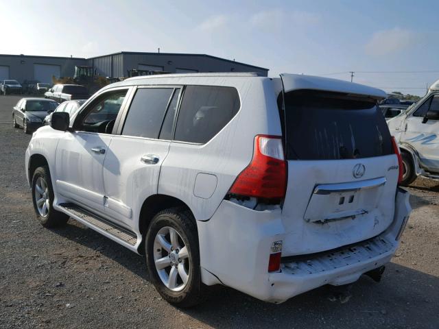 JTJBM7FX3D5060192 - 2013 LEXUS GX BASE WHITE photo 3