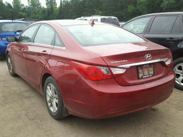 5NPEB4AC8DH701216 - 2013 HYUNDAI SONATA RED photo 3