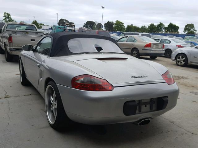 WP0CA2981XU626965 - 1999 PORSCHE BOXSTER SILVER photo 3