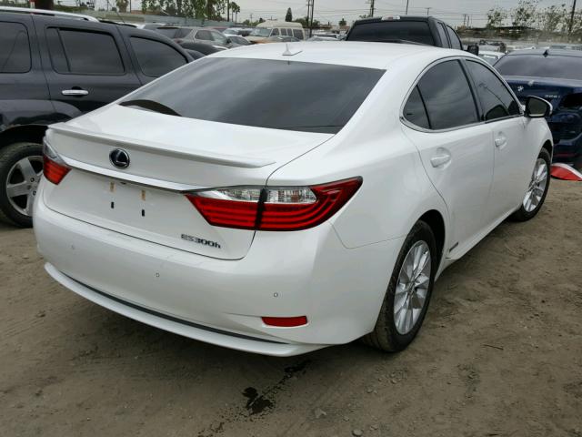 JTHBW1GG9E2049224 - 2014 LEXUS ES 300H WHITE photo 4