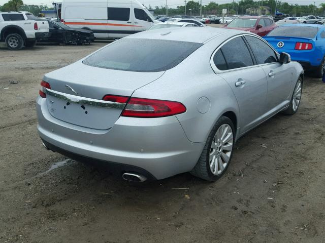 SAJWA06B49HR03512 - 2009 JAGUAR XF PREMIUM SILVER photo 4