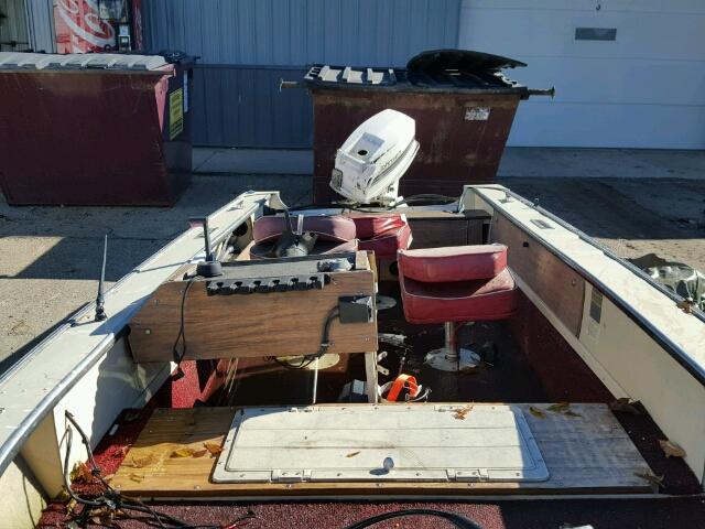 LUNA0486D585 - 1985 LUND MARINE LOT RED photo 6