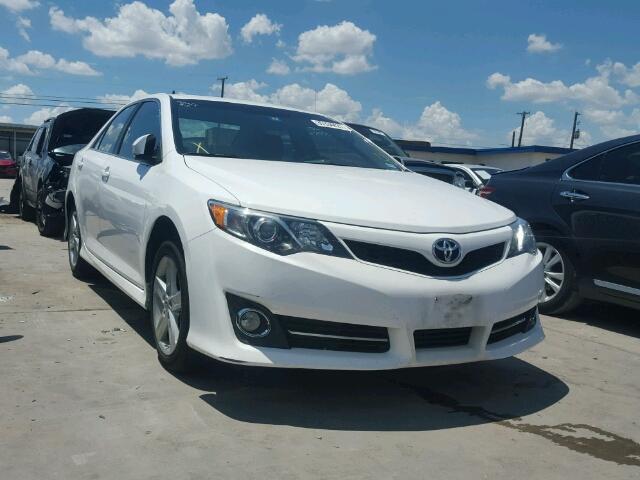 4T1BF1FK5EU828188 - 2014 TOYOTA CAMRY L/SE WHITE photo 1