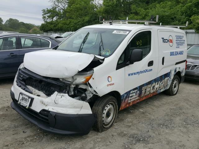 3N63M0YN2FK710534 - 2015 CHEVROLET CITY EXPRE WHITE photo 2