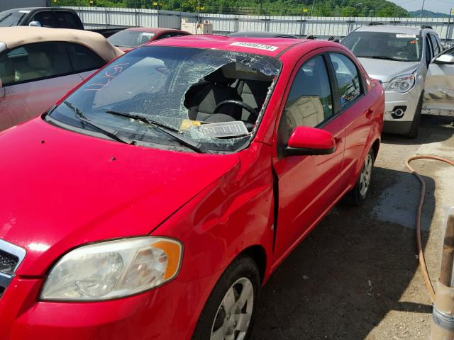 KL1TD56E49B302515 - 2009 CHEVROLET AVEO LS RED photo 9