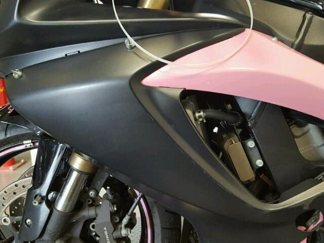 JS1GN7DA372125868 - 2007 SUZUKI GSX-R600 PINK photo 11