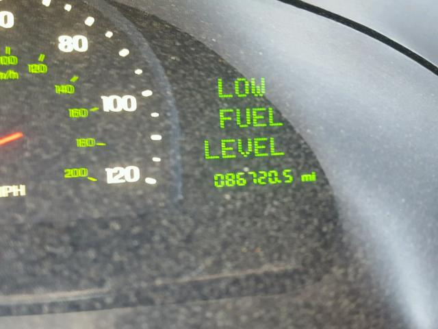 1LNHM97V22Y689391 - 2002 LINCOLN CONTINENTA Silber Foto 8