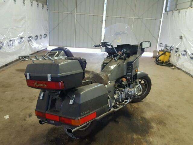 1HFSC1420EA026753 - 1984 HONDA GL1200 A GRAY photo 4