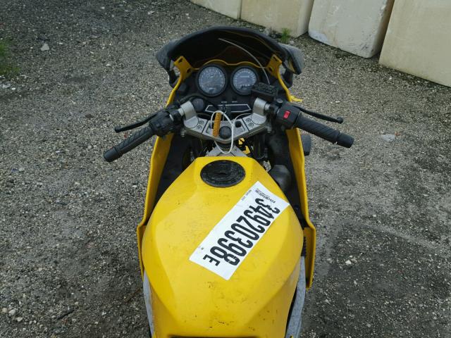 JKAZX4A14FA014692 - 1985 KAWASAKI ZX600 YELLOW photo 5