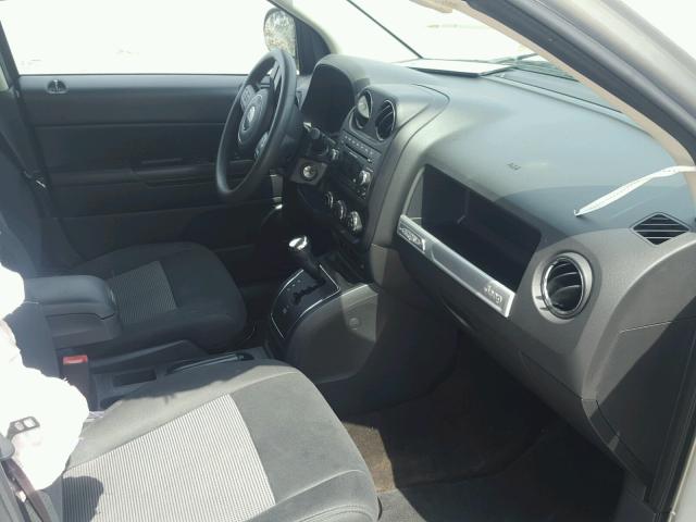 1C4NJCBAXED504341 - 2014 JEEP COMPASS SP SILVER photo 5