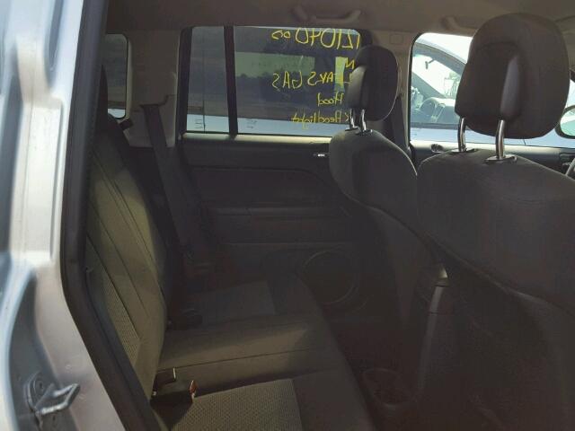 1C4NJDBB4CD577037 - 2012 JEEP COMPASS SP SILVER photo 6