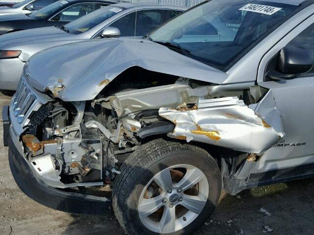 1C4NJDBB4CD577037 - 2012 JEEP COMPASS SP SILVER photo 9