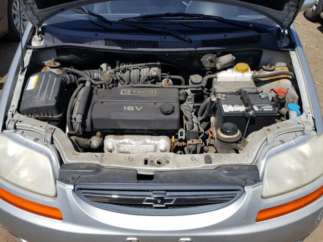 KL1TJ62694B202531 - 2004 CHEVROLET AVEO LS SILVER photo 7