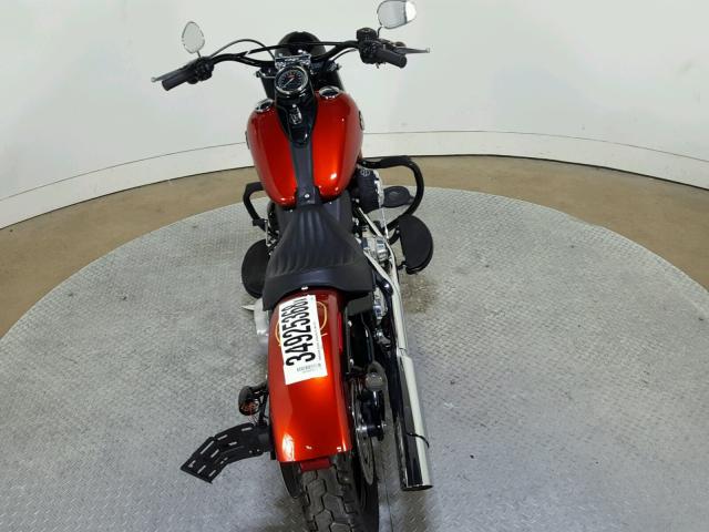 1HD1JRV14EB044116 - 2014 HARLEY-DAVIDSON FLS SOFTAI 红色 照片 9