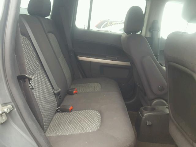 3GNCA13D68S723216 - 2008 CHEVROLET HHR LS GRAY photo 6