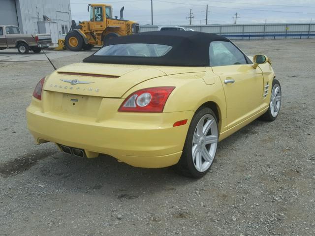 1C3AN65L45X028558 - 2005 CHRYSLER CROSSFIRE YELLOW photo 4