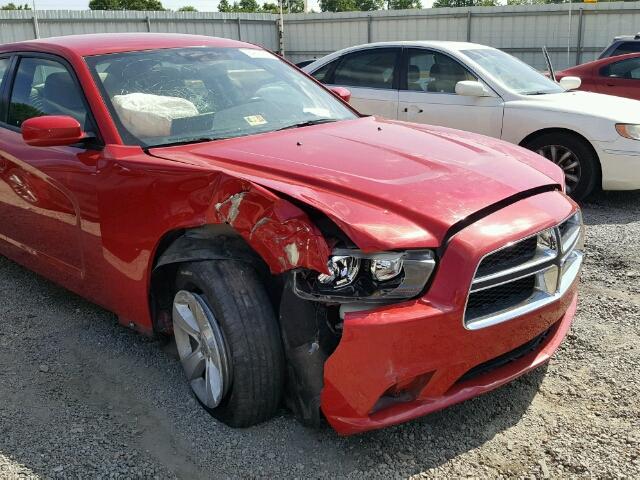 2C3CDXBG8CH109136 - 2012 DODGE CHARGER SE RED photo 9