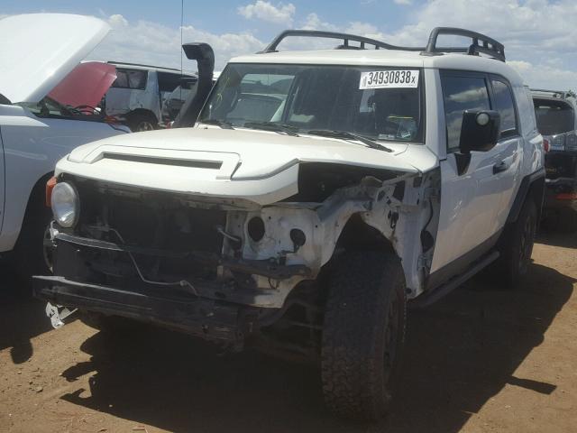 JTEBU11F68K036146 - 2008 TOYOTA FJ CRUISER WHITE photo 2