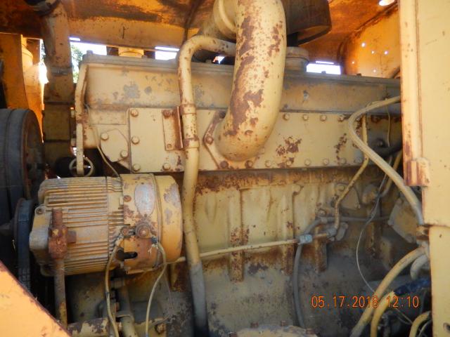 51F414 - 1981 CATERPILLAR WATER TRUC YELLOW photo 5