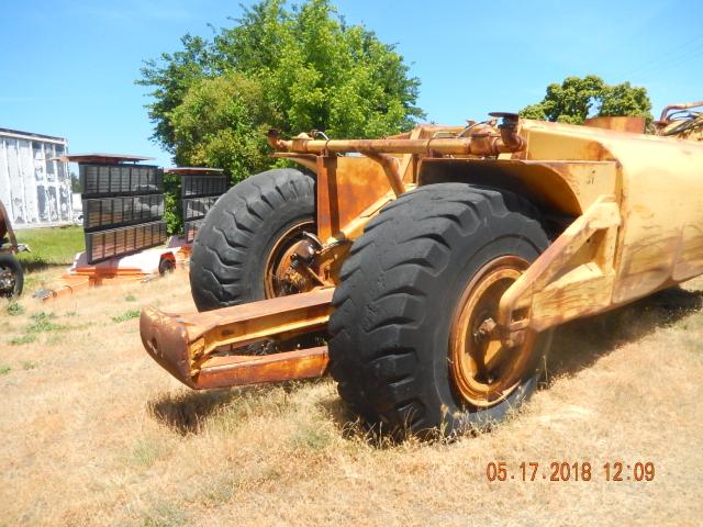 51F414 - 1981 CATERPILLAR WATER TRUC YELLOW photo 9