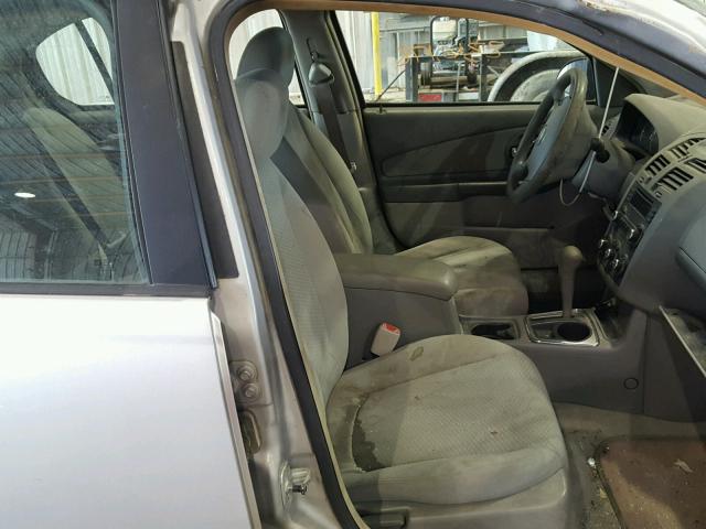 1G1ZS51F06F153123 - 2006 CHEVROLET MALIBU LS 银色 照片 5