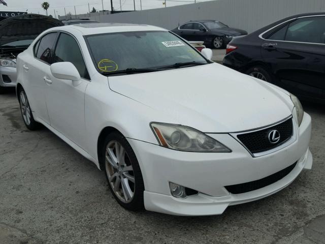 JTHBE262072011057 - 2007 LEXUS IS 350 WHITE photo 1