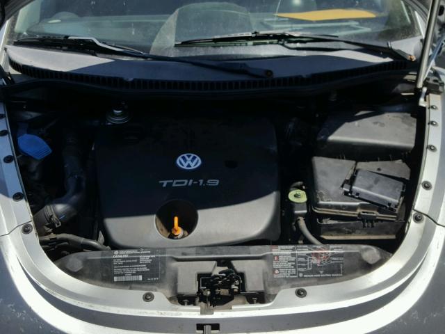 3VWCP21C42M461194 - 2002 VOLKSWAGEN NEW BEETLE 银色 照片 7