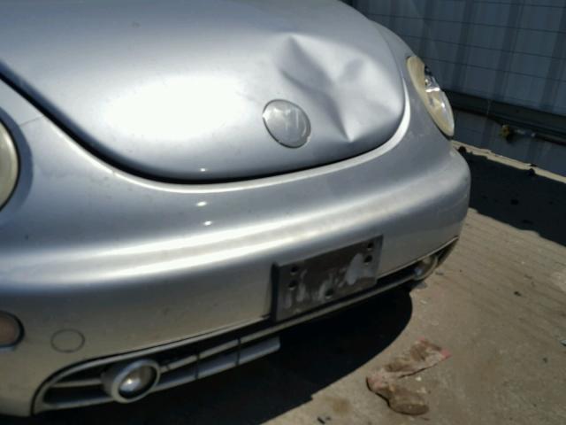 3VWCP21C42M461194 - 2002 VOLKSWAGEN NEW BEETLE 银色 照片 9