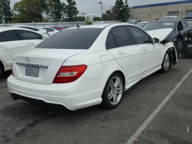 WDDGF4HB4DR279681 - 2013 MERCEDES-BENZ C 250 WHITE photo 4