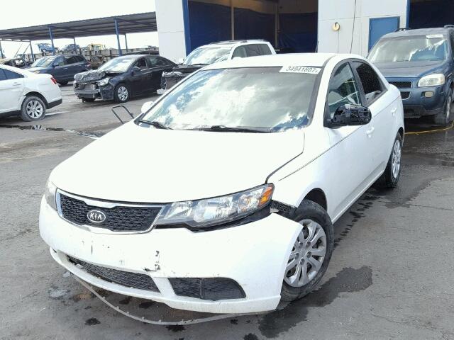 KNAFT4A29C5504771 - 2012 KIA FORTE LX WHITE photo 2