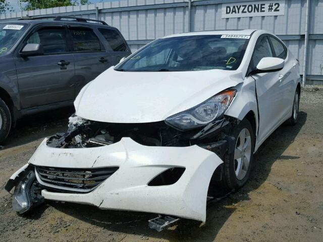 5NPDH4AE9DH450816 - 2013 HYUNDAI ELANTRA GL WHITE photo 2