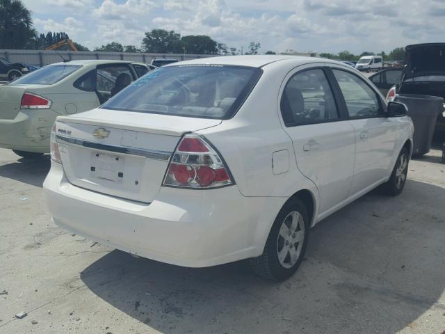 KL1TD5DEXAB089335 - 2010 CHEVROLET AVEO LS WHITE photo 4