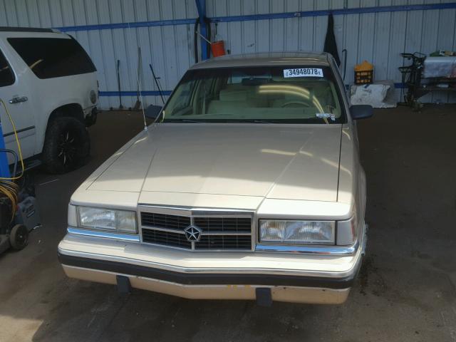 1B3XC56R9ND792109 - 1992 DODGE DYNASTY LE BEIGE photo 9