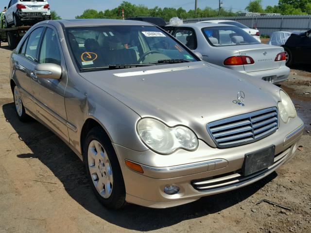 WDBRF81J45F695033 - 2005 MERCEDES-BENZ C 240 4MAT GOLD photo 1