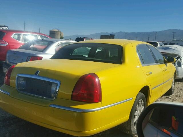 1LNHM82W73Y636732 - 2003 LINCOLN TOWN CAR S YELLOW photo 4